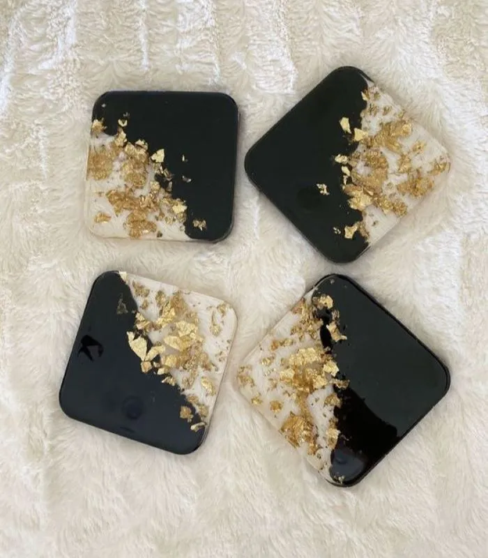 Elegant Black and White Epoxy Resin Coasters Set for Modern Homes - 1